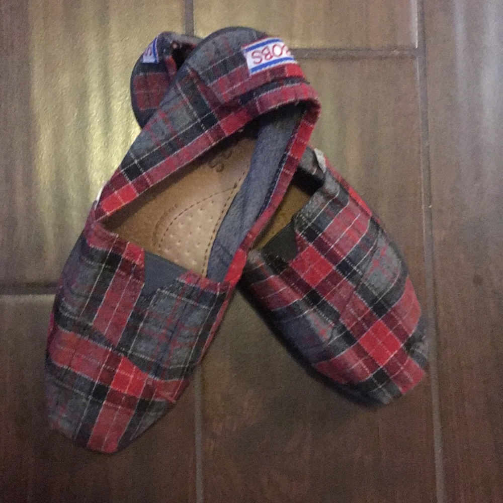 Plaid slip on shoes